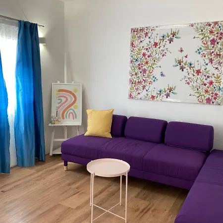 Nina Pinta Casa de Férias *